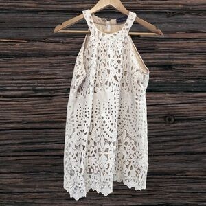 Union of Angels Elegant White Lace Tank Top